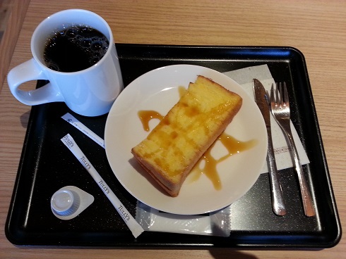 タリーズコーヒー伊丹店で、早朝7時よりモーニングしました。