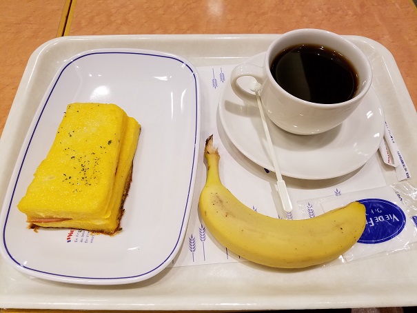 VIE DE FRANCE(ヴィ・ド・フランス) ビエラ塚口店(尼崎)にてパン・モーニングです