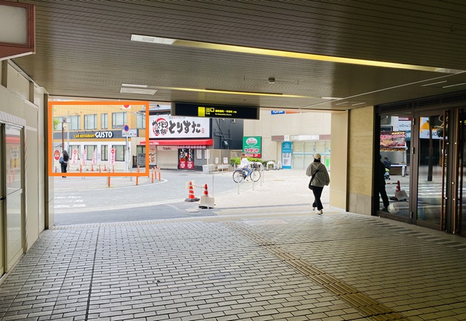 ガスト池田駅前店外観2